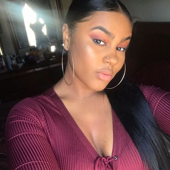 Meet your Posher, Kay - Picture 1 of 1